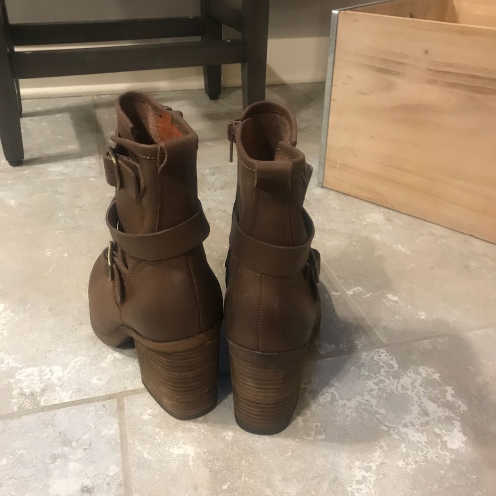 Lucky Brand Boots - Picture 3 of 4